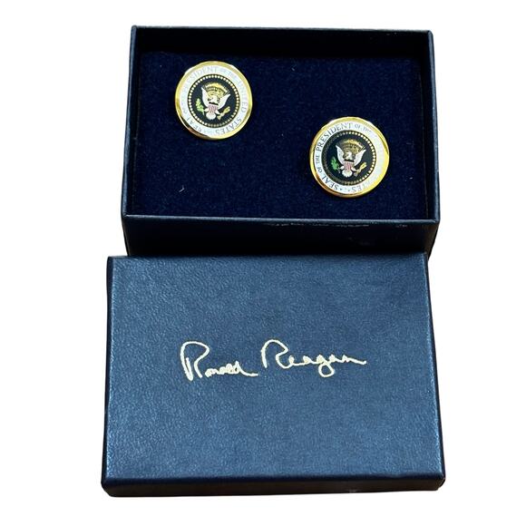Ronald Reagan Presidential Seal White House Cufflinks Signed - New in Box - Picture 6 of 6